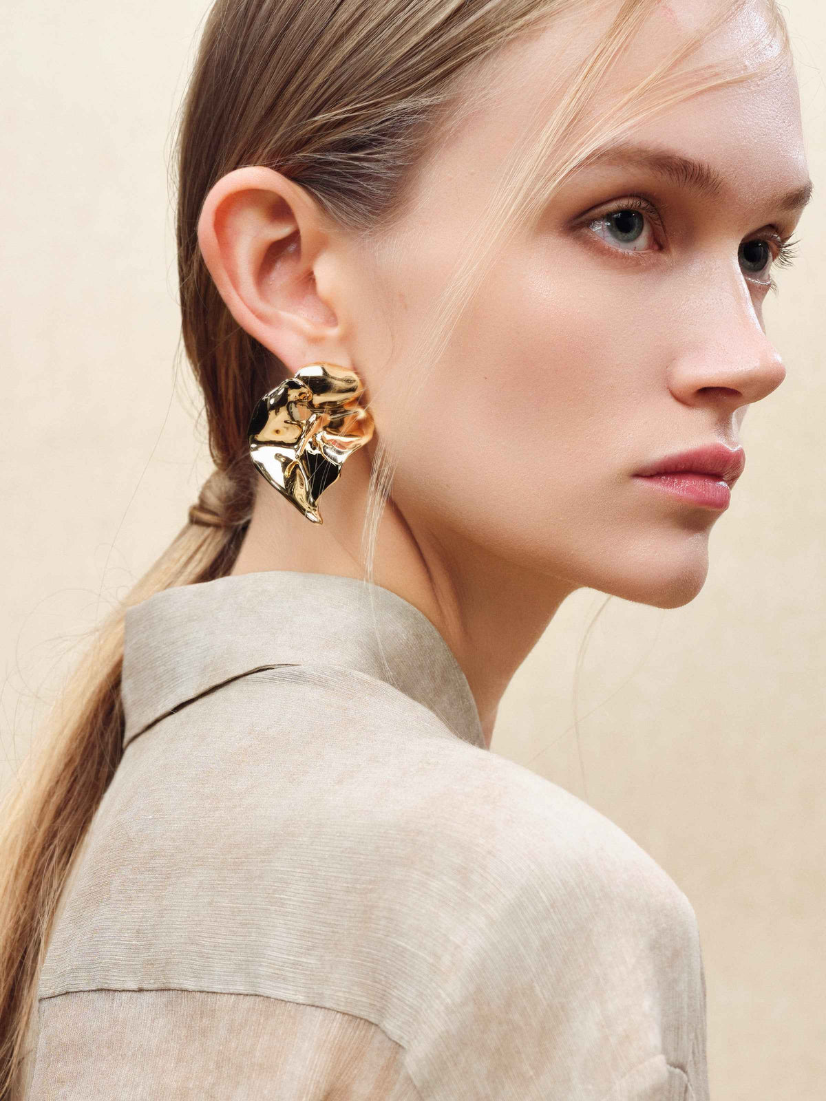Gold 3D Calla Lily Mirror Polish Stud Earrings