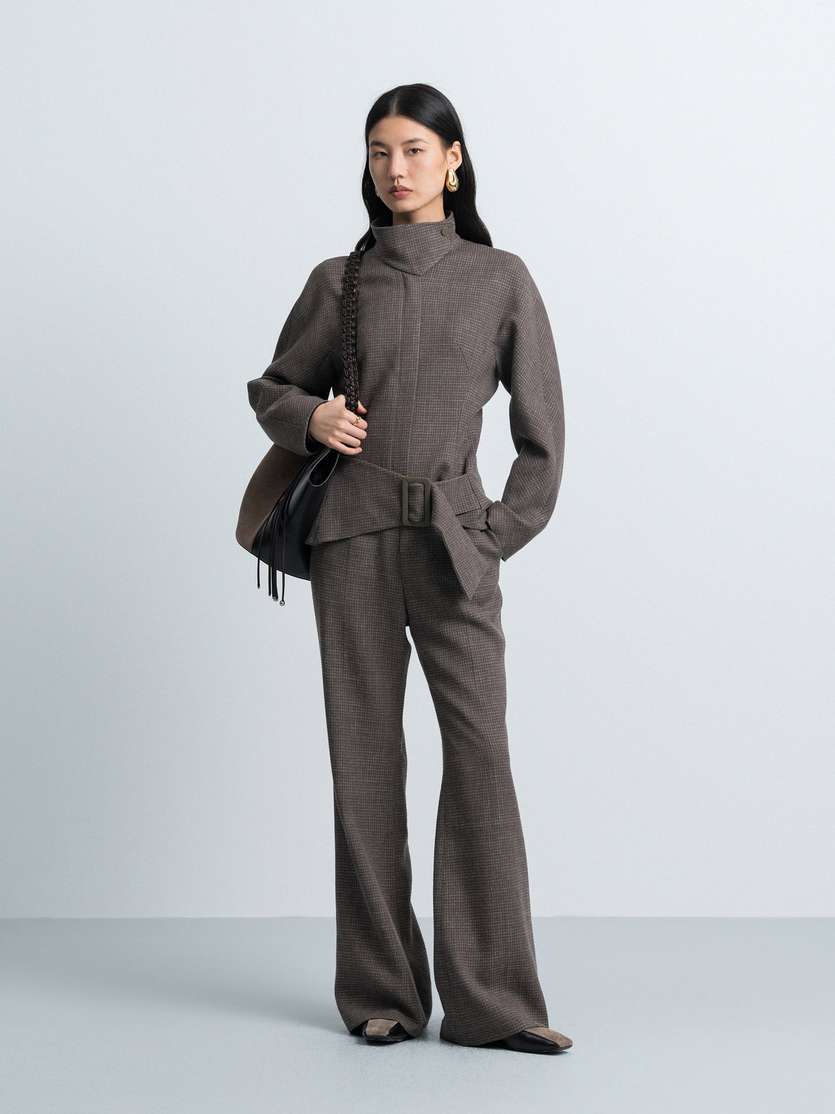Waist-integrated Slim Flare Straight Trousers