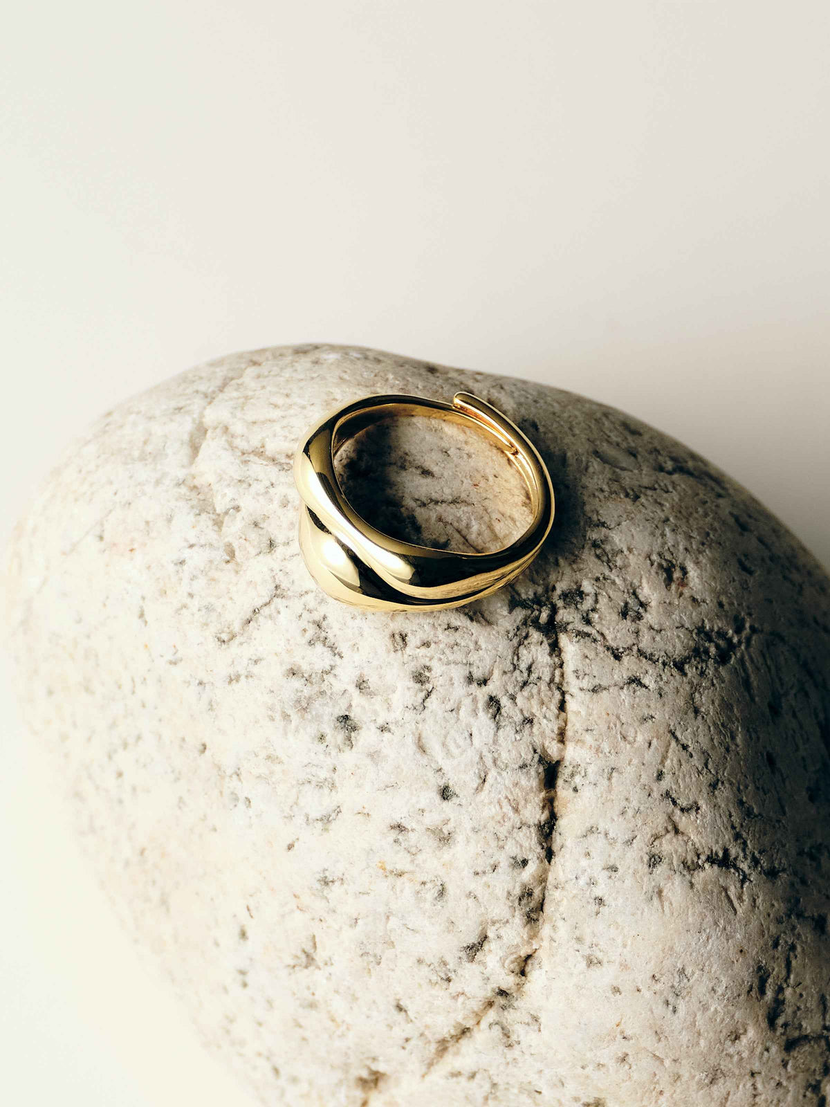 Organic‑Shape Ring