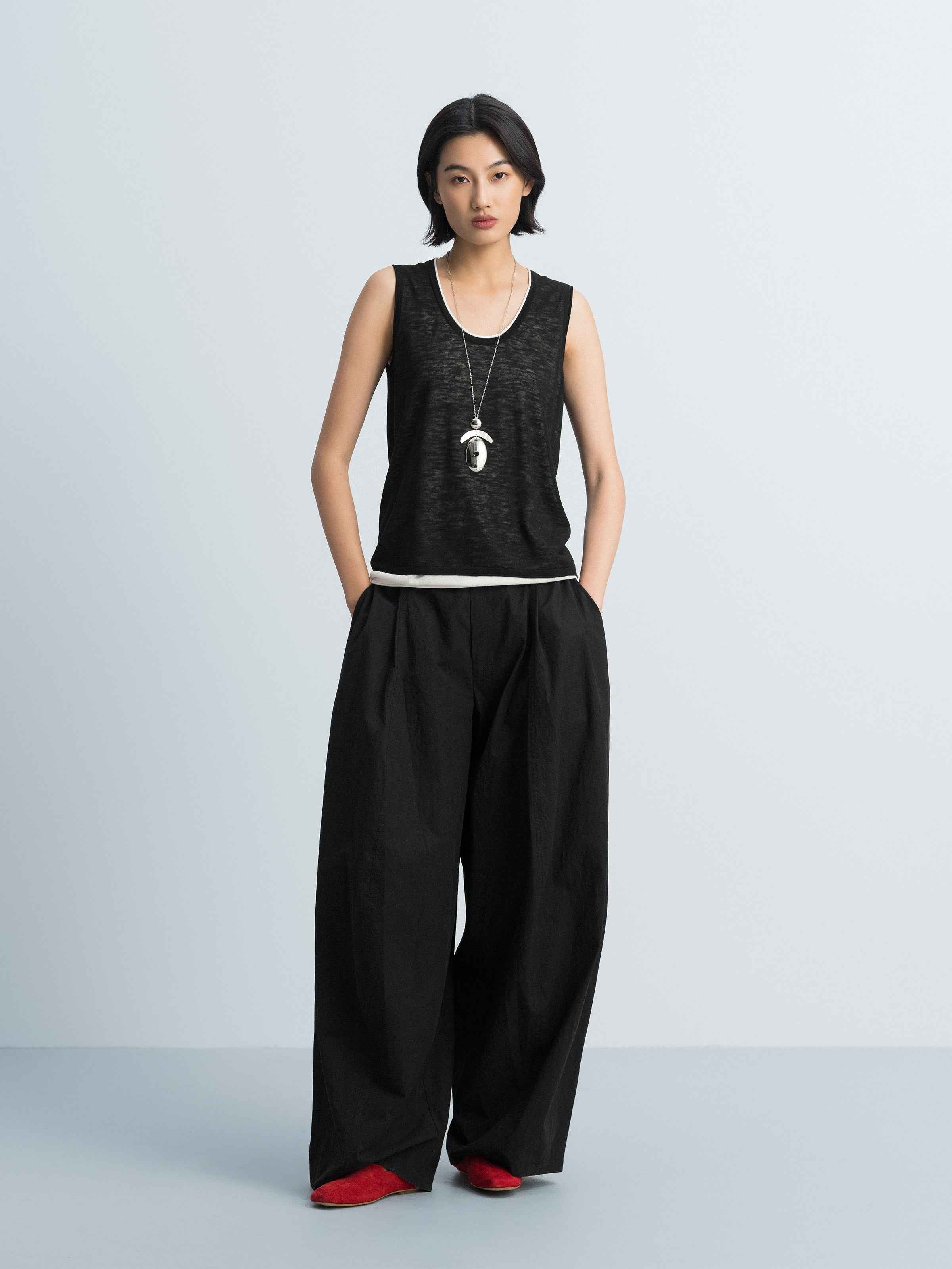 Black Two Yarn Color-Block Loose Straight Knit Vest