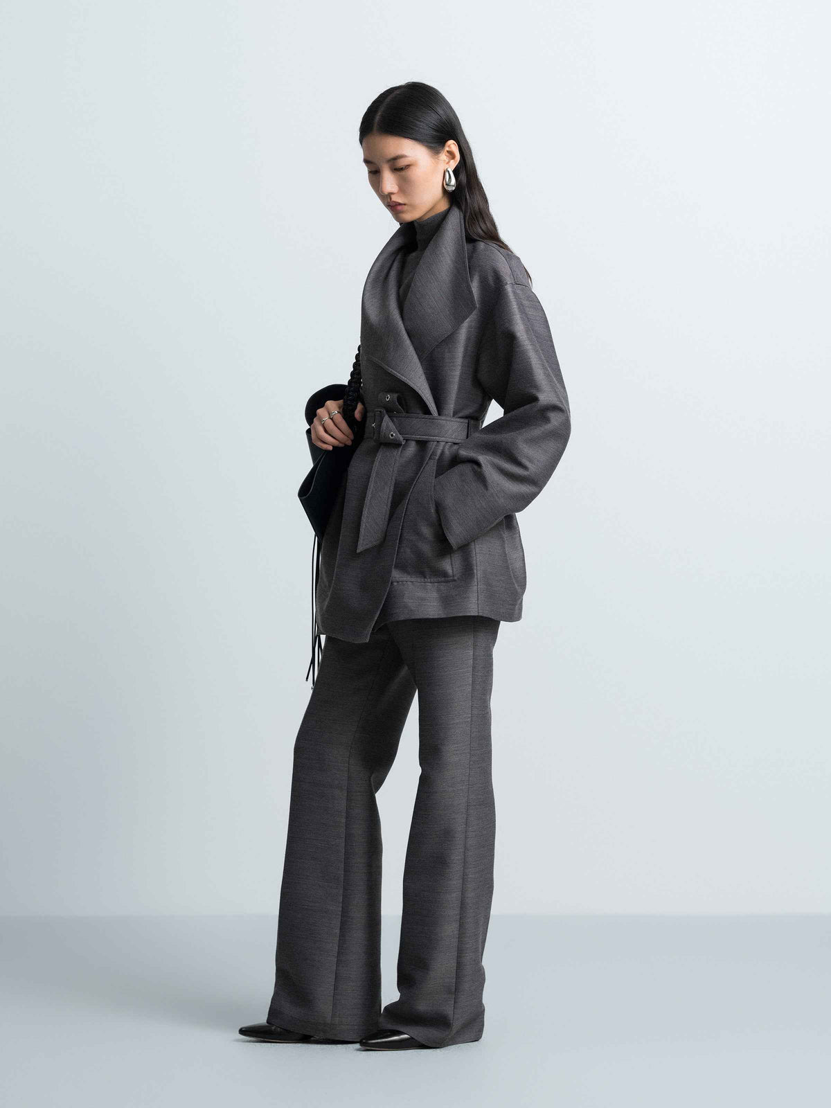 Wide‑Lapel Trench Coat