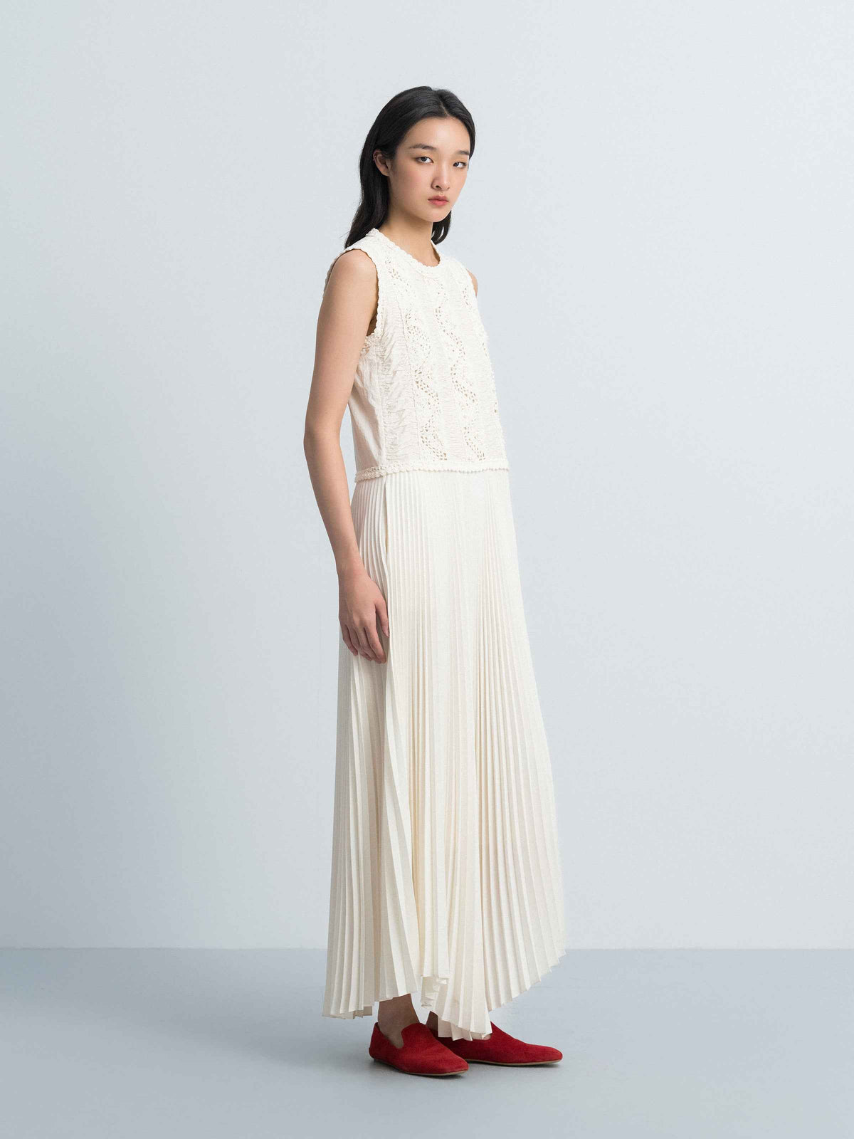 Cream White Pima Cotton Crocheted Flower Splice Sleeveless Dress