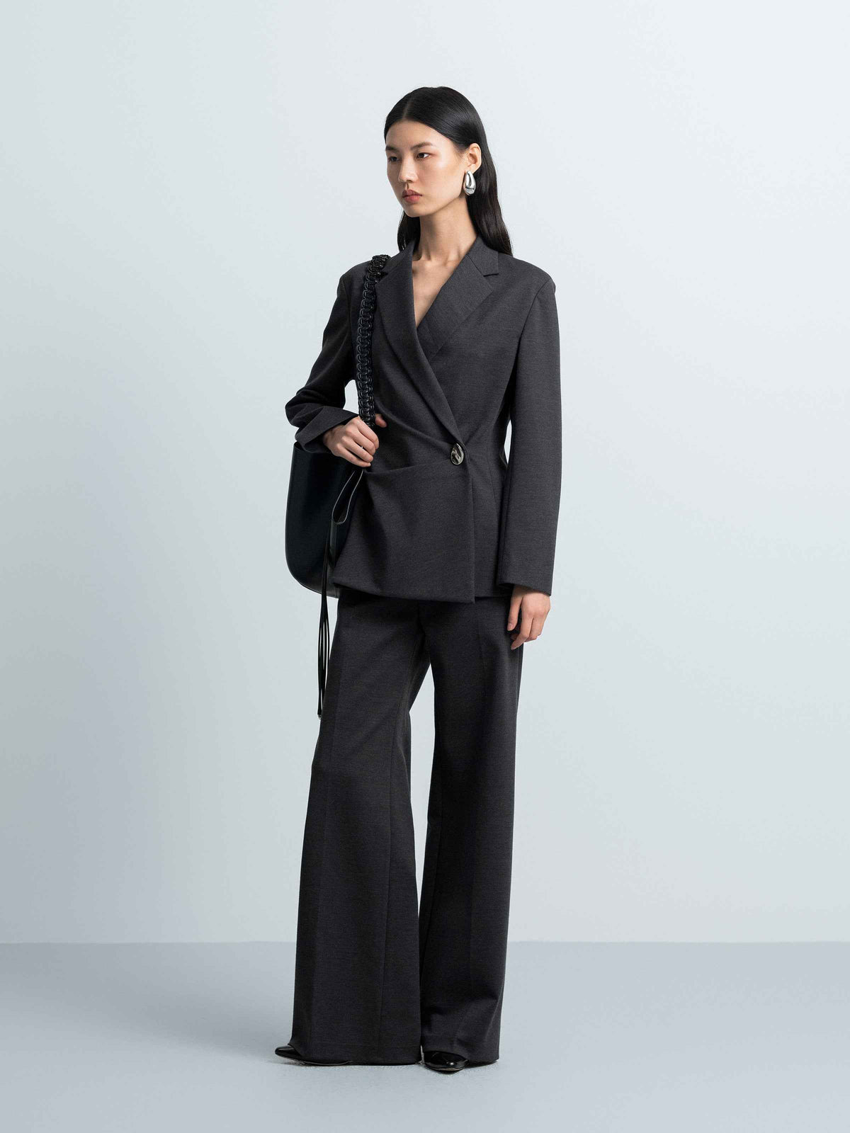 Structured Waist‑Cinching Blazer