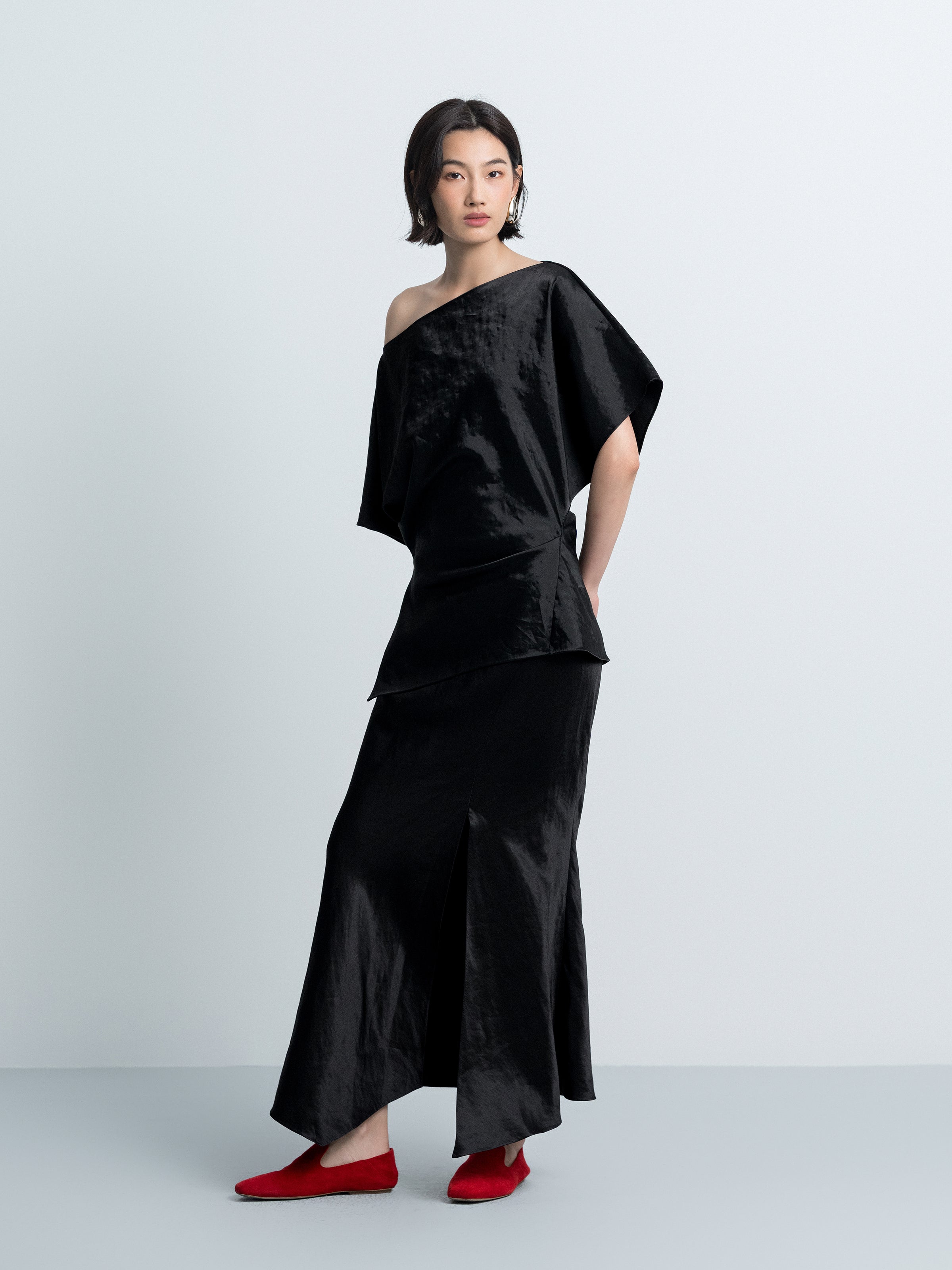 Asymmetric One-Shoulder Top