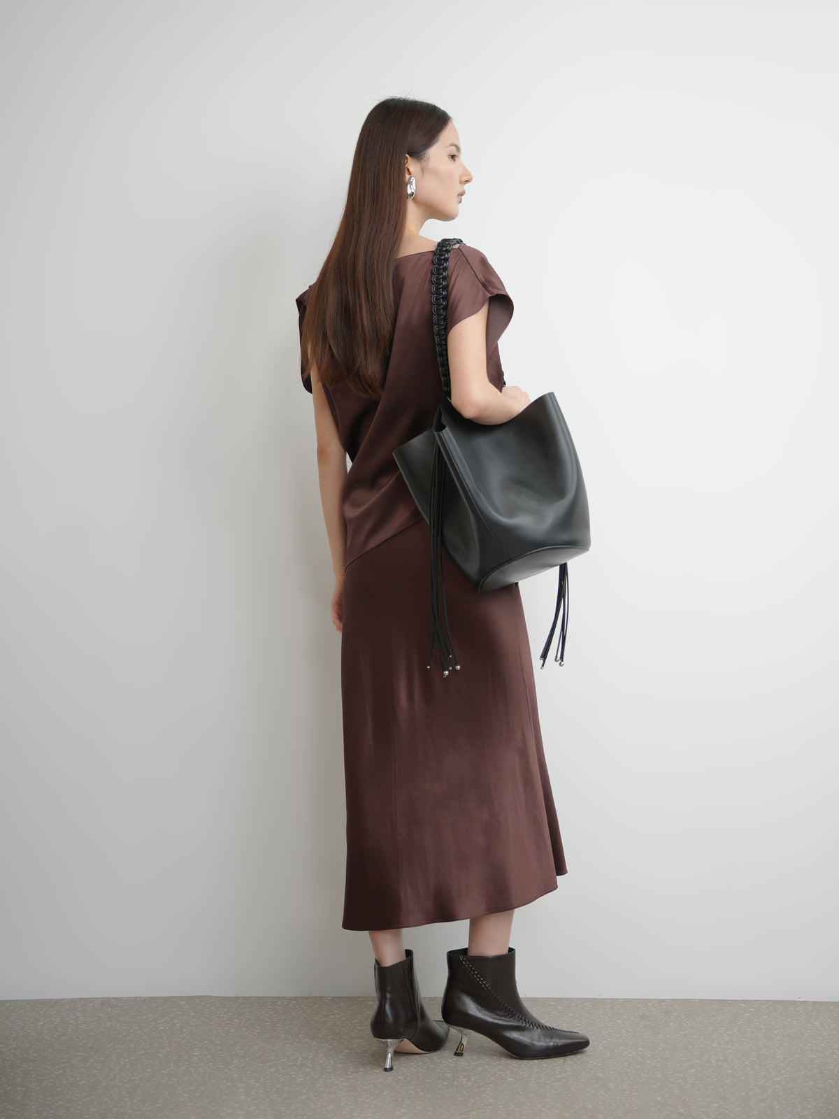 Waistband‑Tucked Midi Skirt