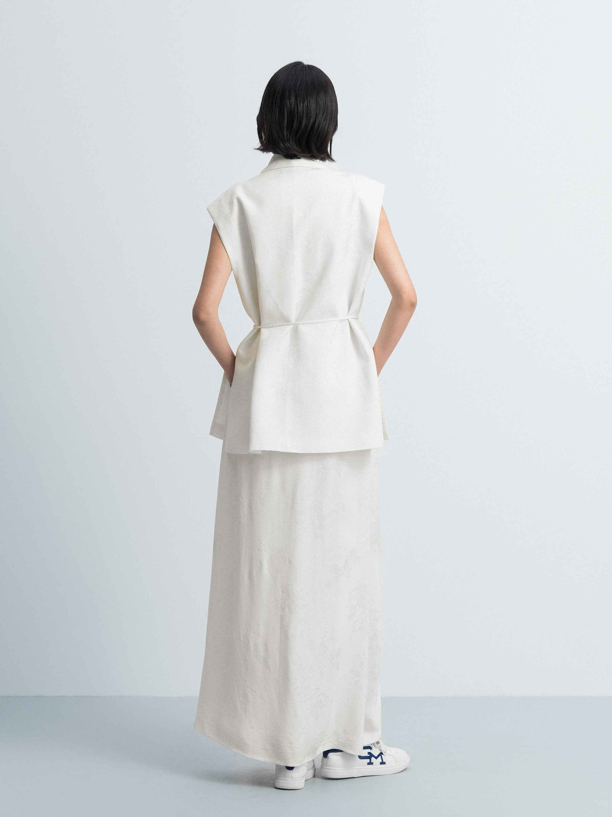 Cream White Rayon Jacquard Shawl Collar Self-Tie Vest