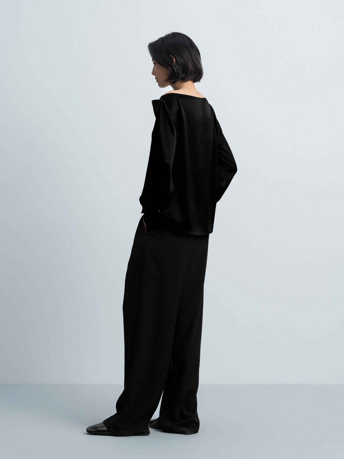 Black Diacetate Linen Weave Metal Bead Wide-Leg Trousers