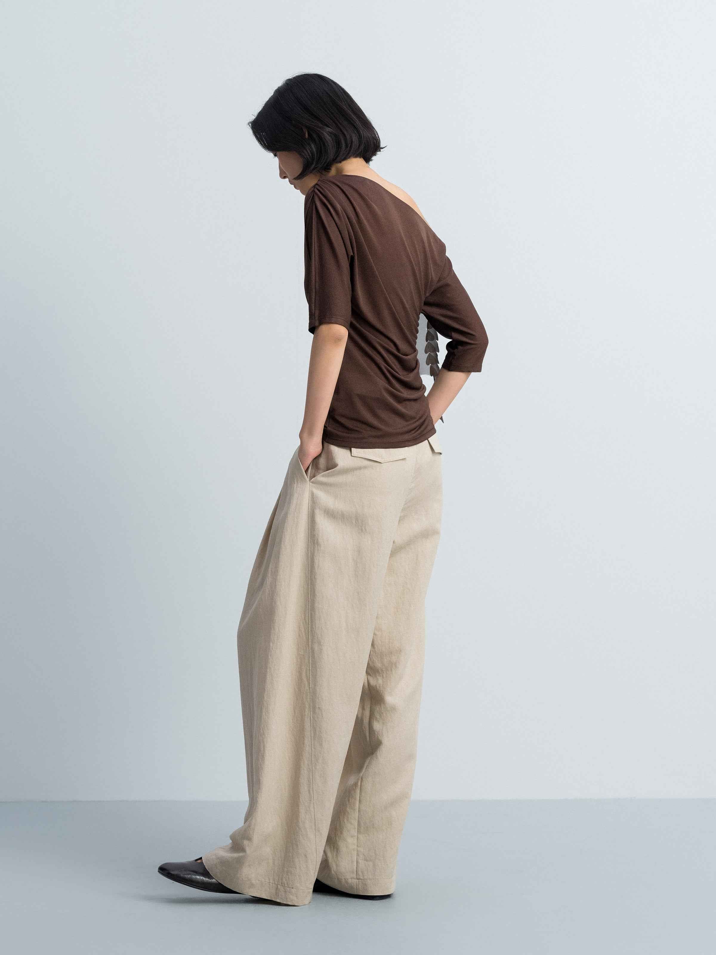 Brown Acetate Poly Knit One-Shoulder Ruching Elbow-Sleeve Top