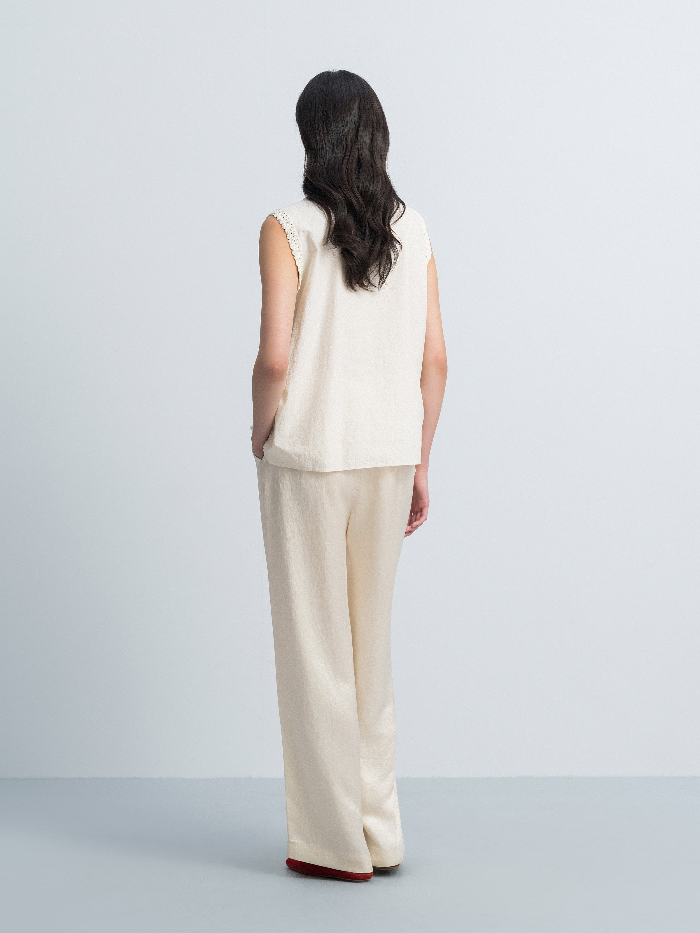 Cream White Pima Cotton Crocheted Flower Straight Sleeveless Top