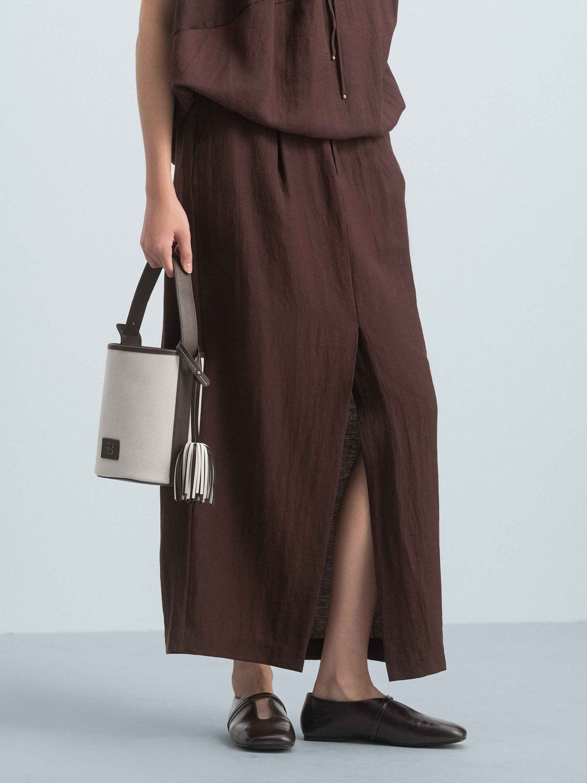 Coffee Brown Linen Blend Front Slit Elastic Long Skirt