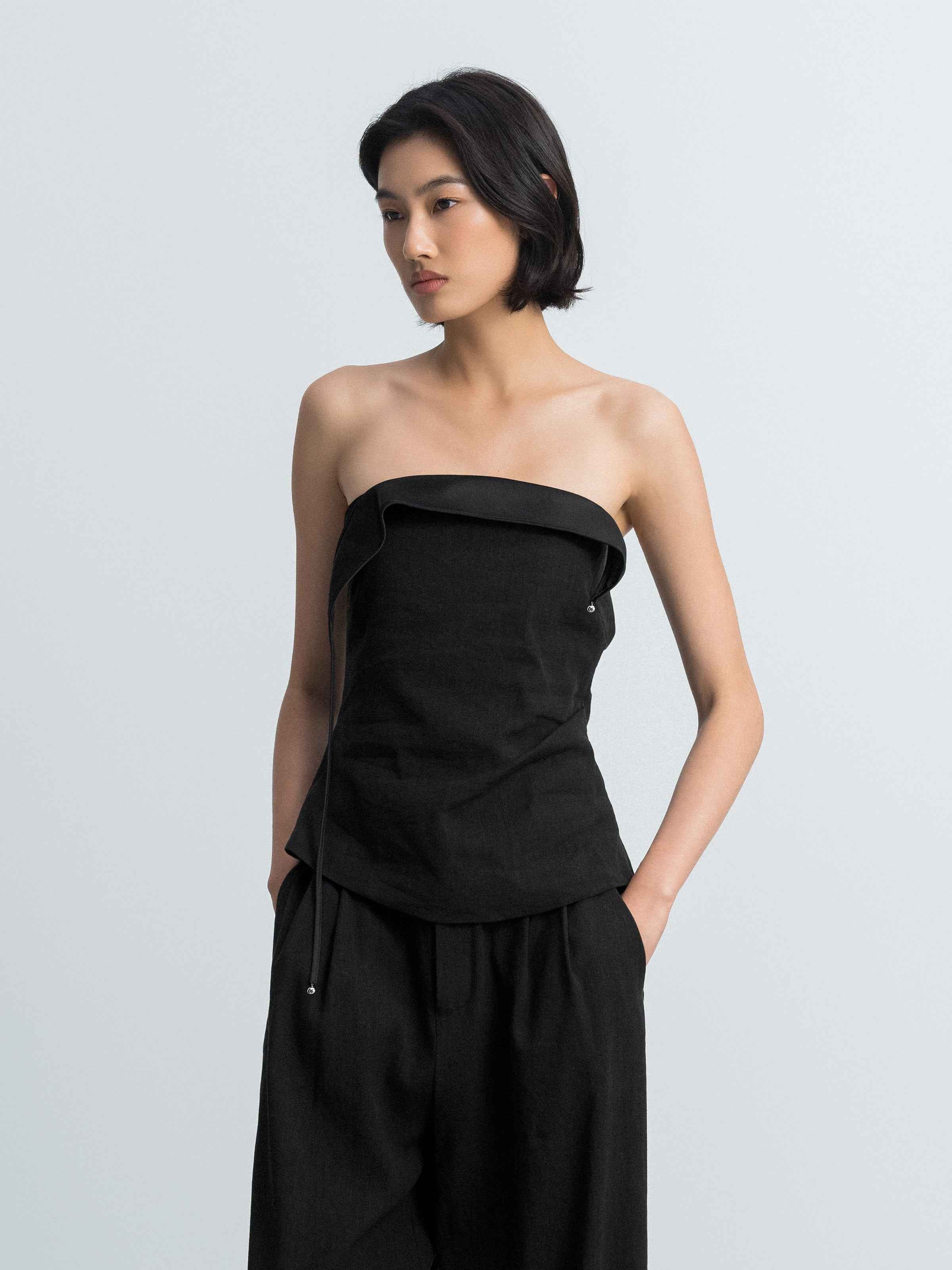Black Linen Blend Strapless Clean Line Tube Top