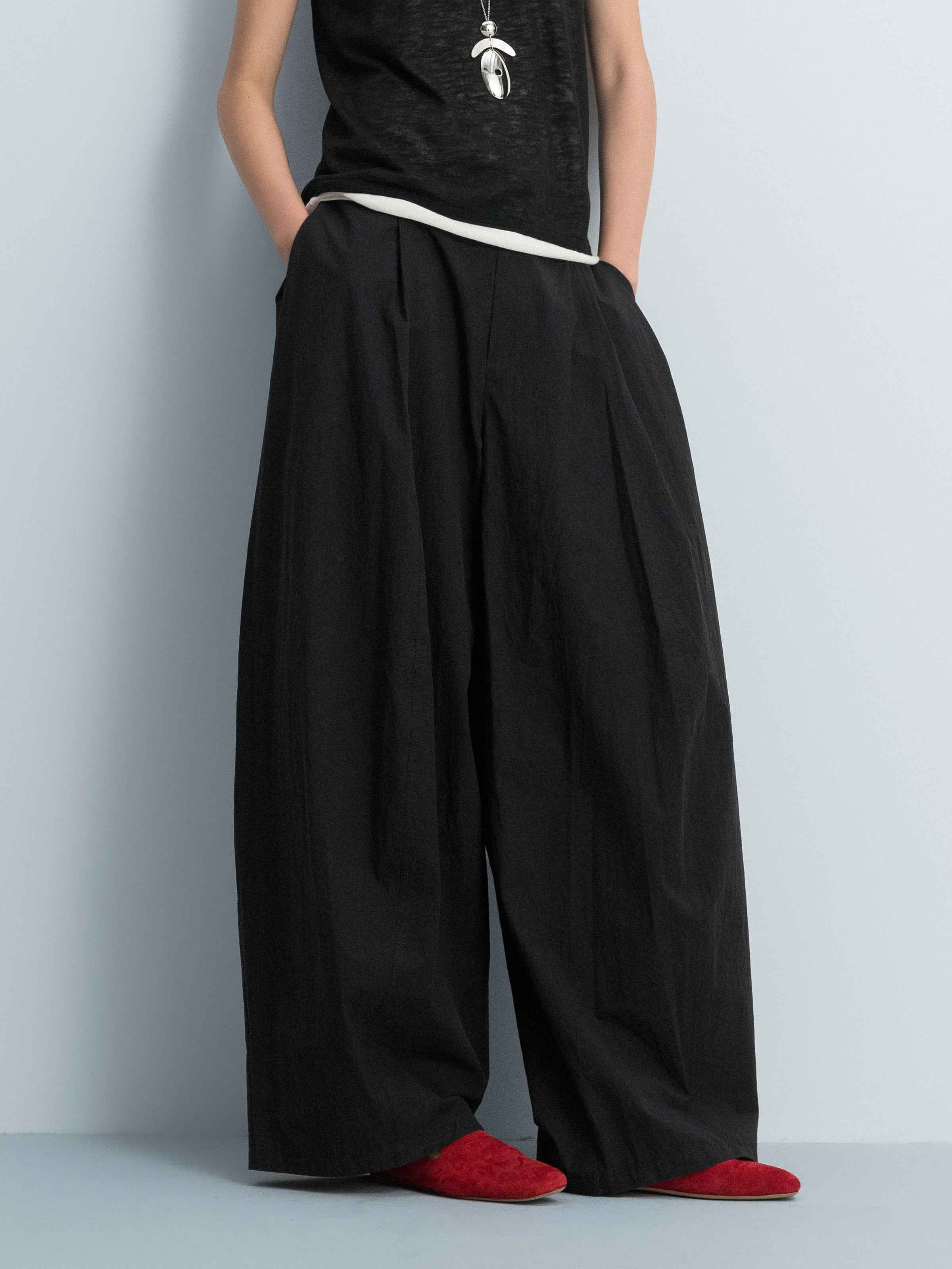 Black Washed Pima Cotton Tapered Pocket Flap Trousers