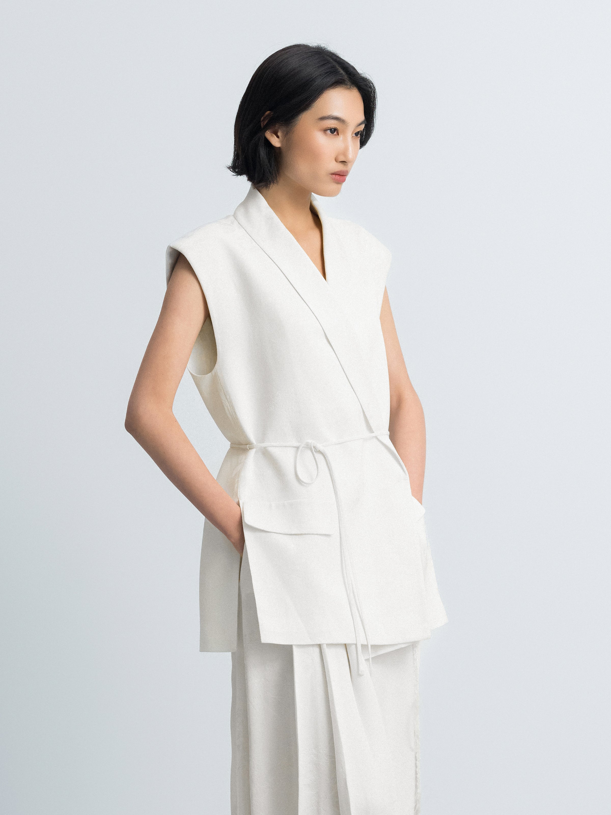 Cream White Rayon Jacquard Shawl Collar Self-Tie Vest