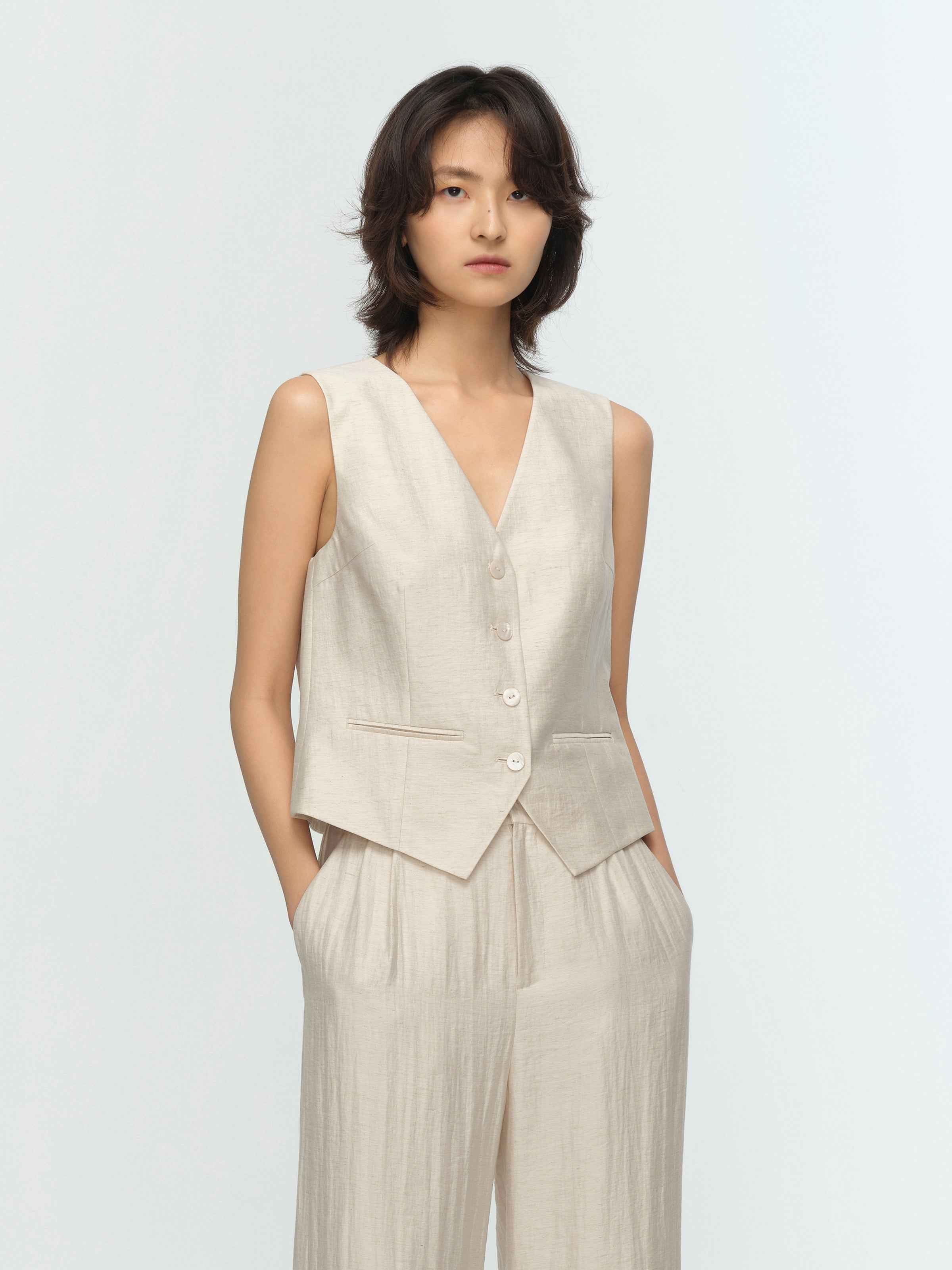 Cream White Linen Cropped V-Neck Slanted Hem Vest