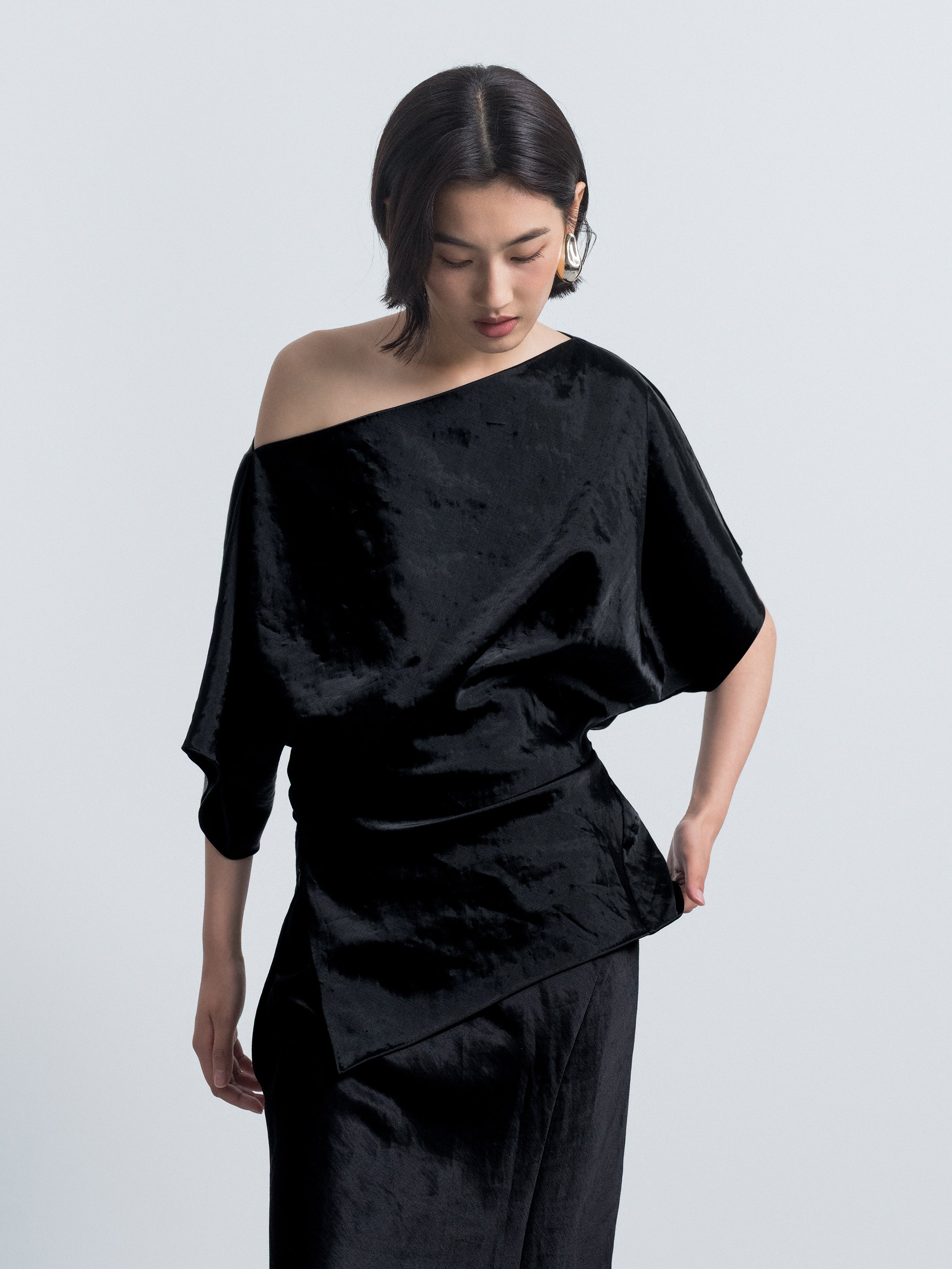 Asymmetric One-Shoulder Top