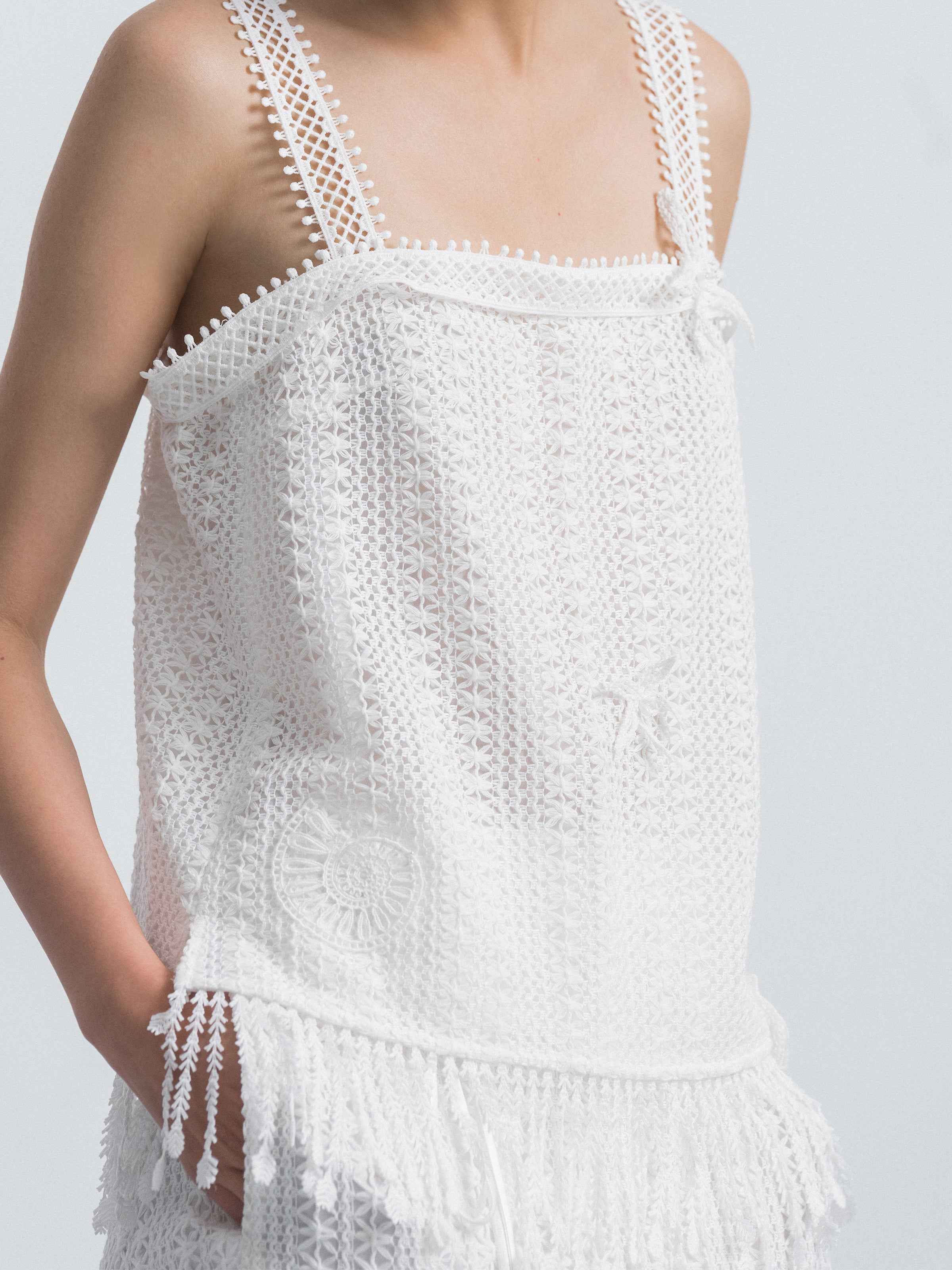Off White Sleeveless Top