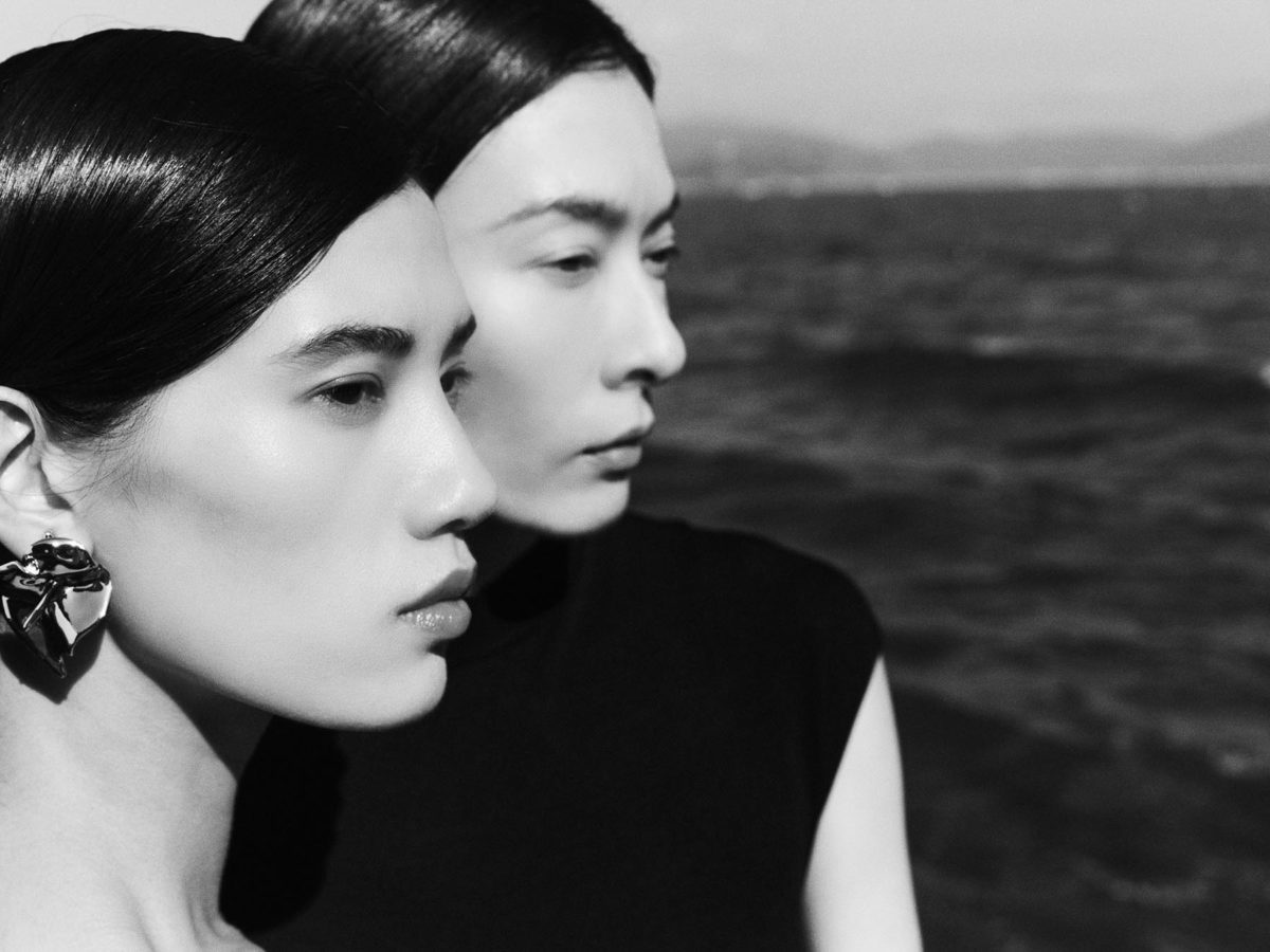 2024 SPRING/SUMMER COLLECTION 陆续上市，敬请期待！