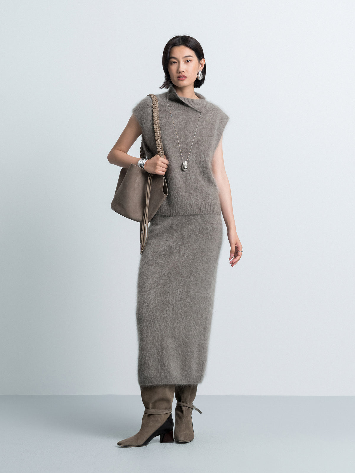 Collared Brushed Knit Waistcoat
