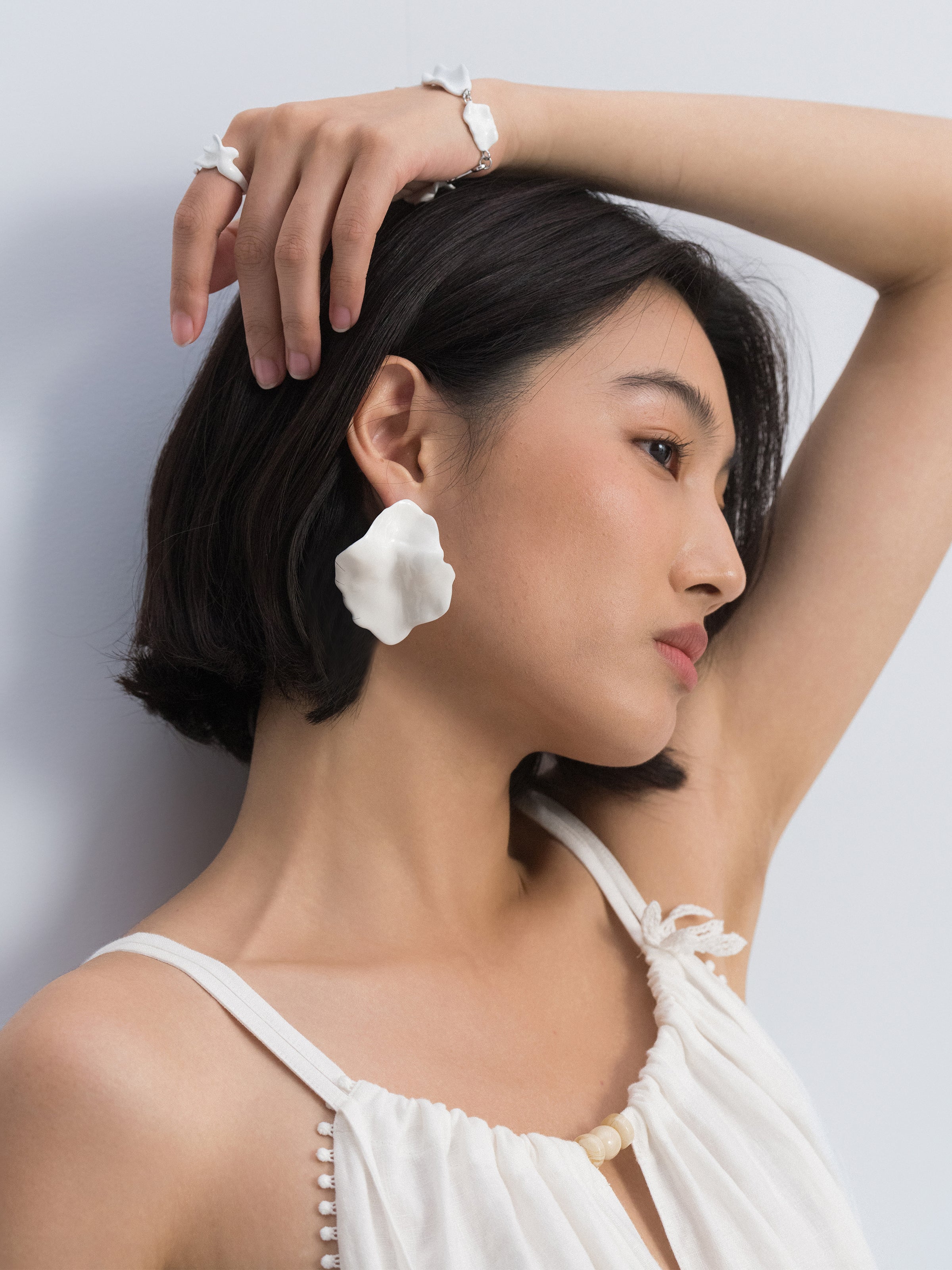 Off White Enamel 3D Petal Adjustable Ring