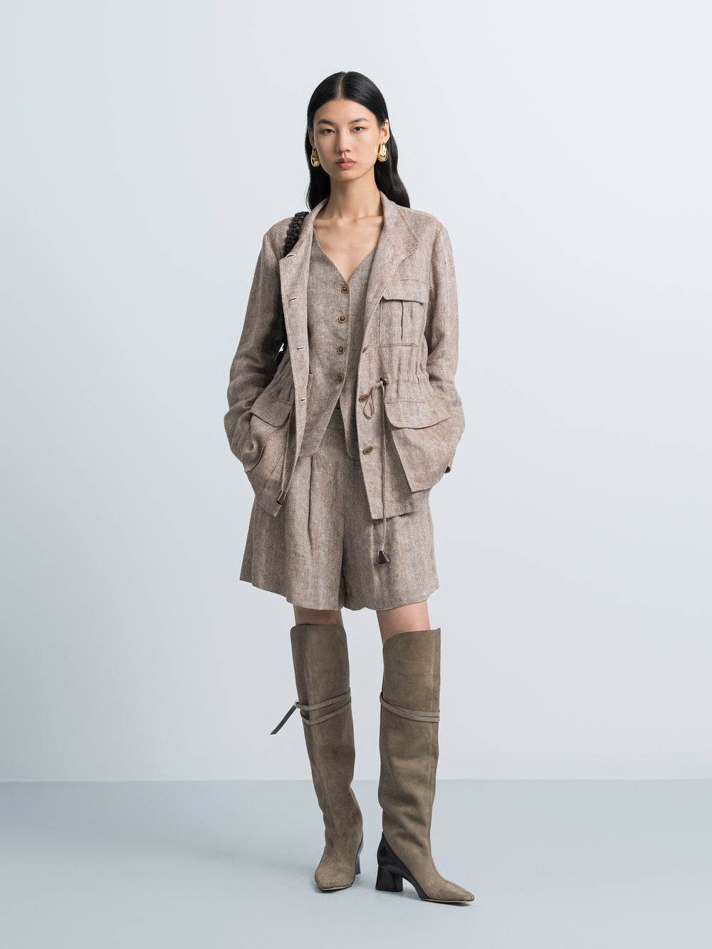 Coffee brown linen safari jacket, button-front with flap patch pockets and long sleeves