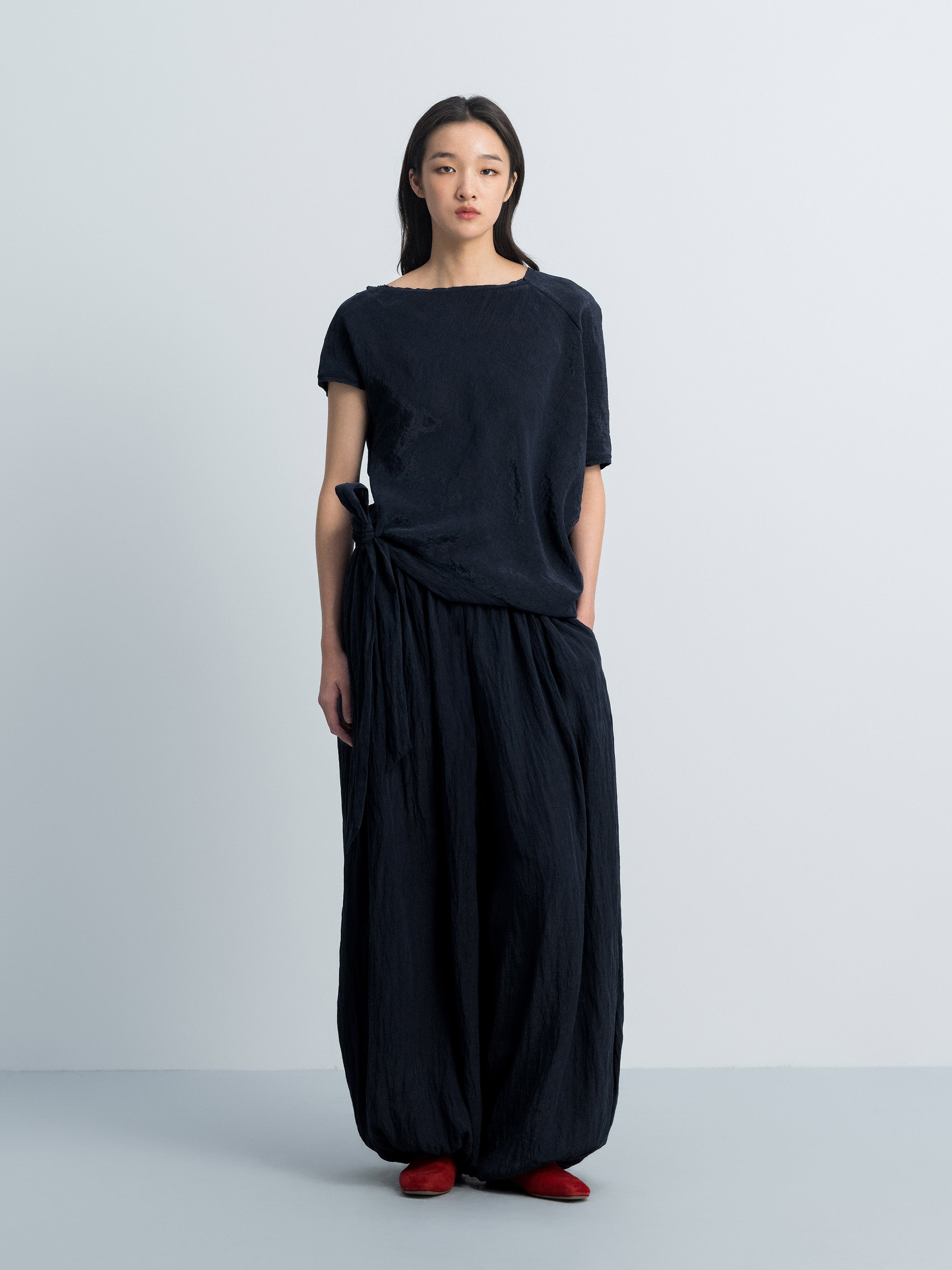 Navy Blue Tencel Snow-Washed Lantern Cuff Jogger Pants