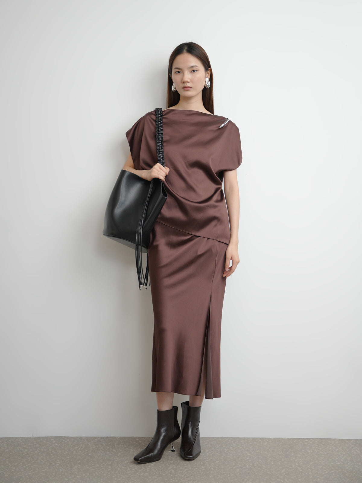 Waistband‑Tucked Midi Skirt