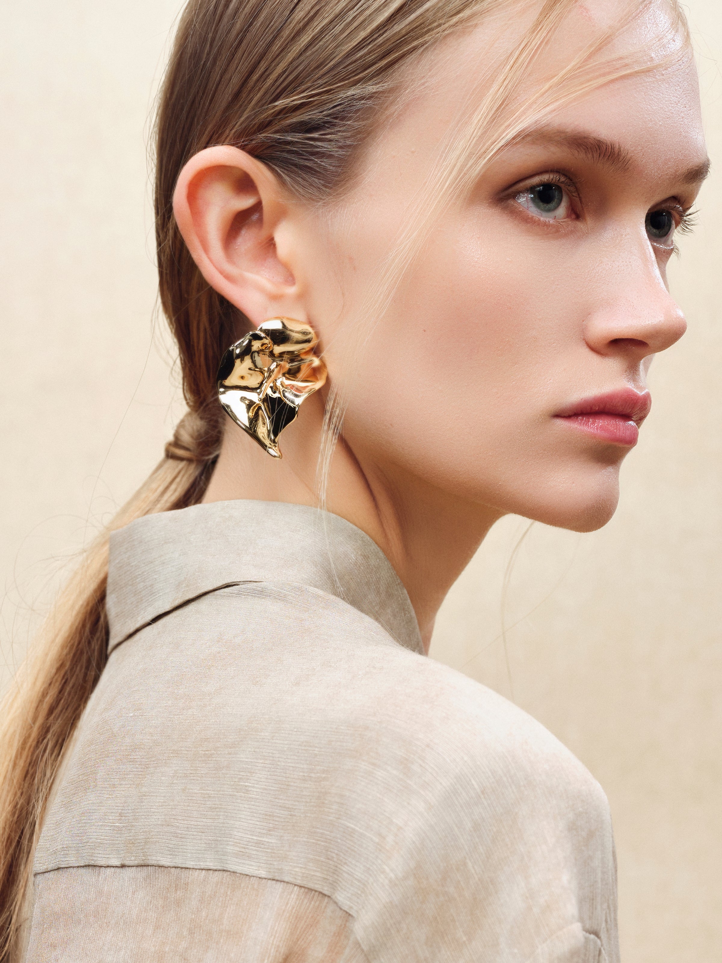Gold 3D Calla Lily Mirror Polish Stud Earrings