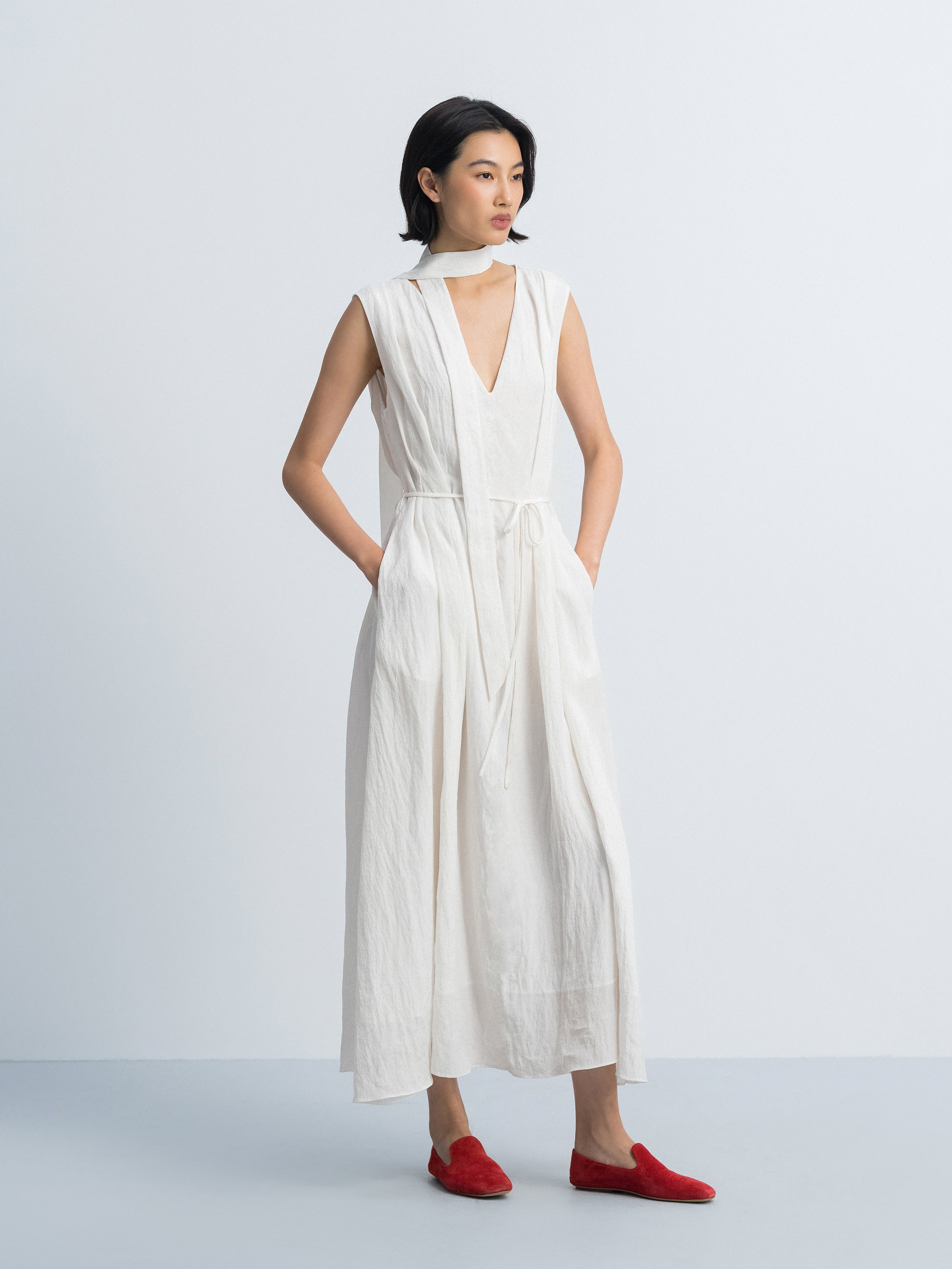Off White Sleeveless Dress