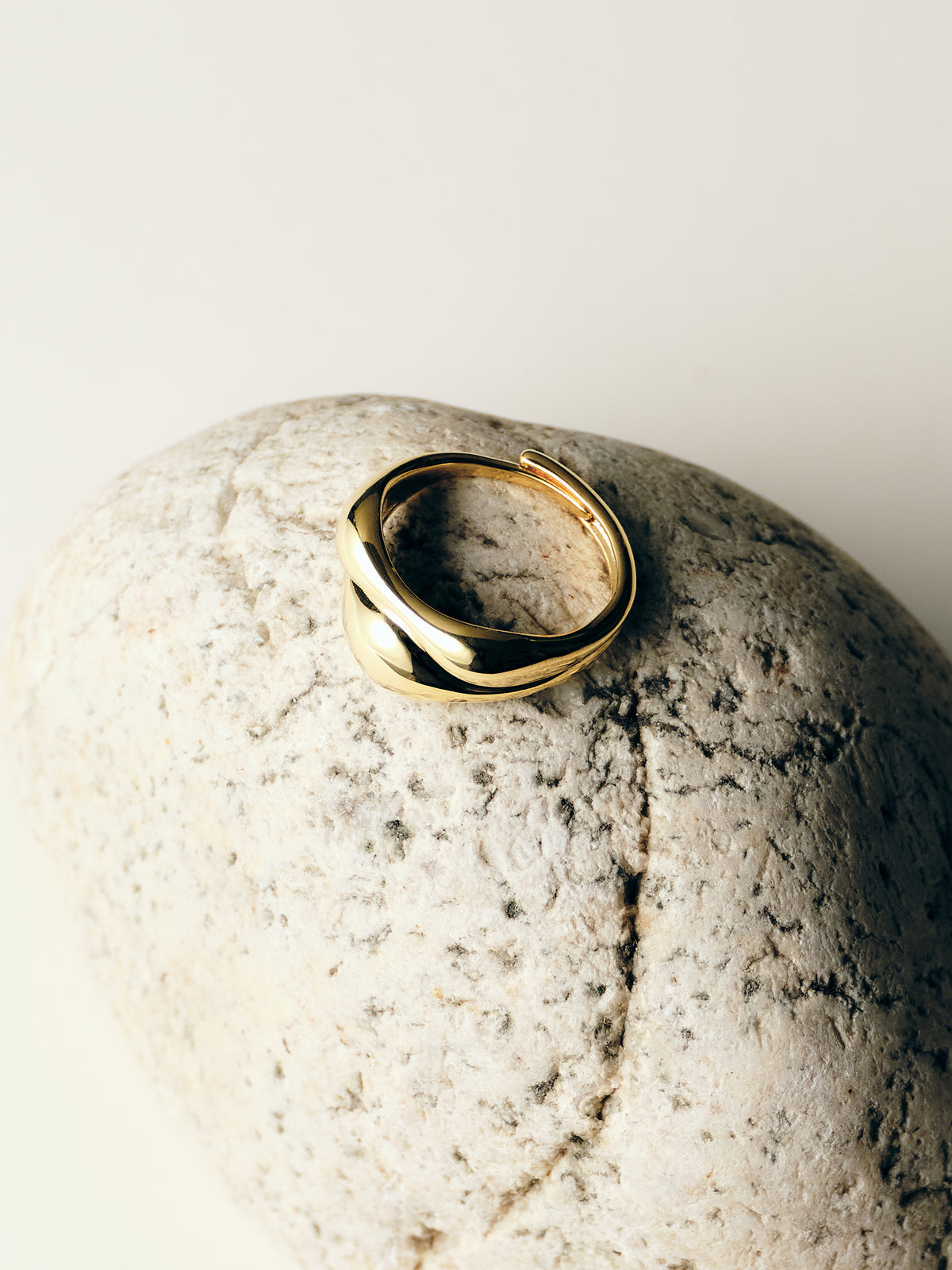 Organic‑Shape Ring