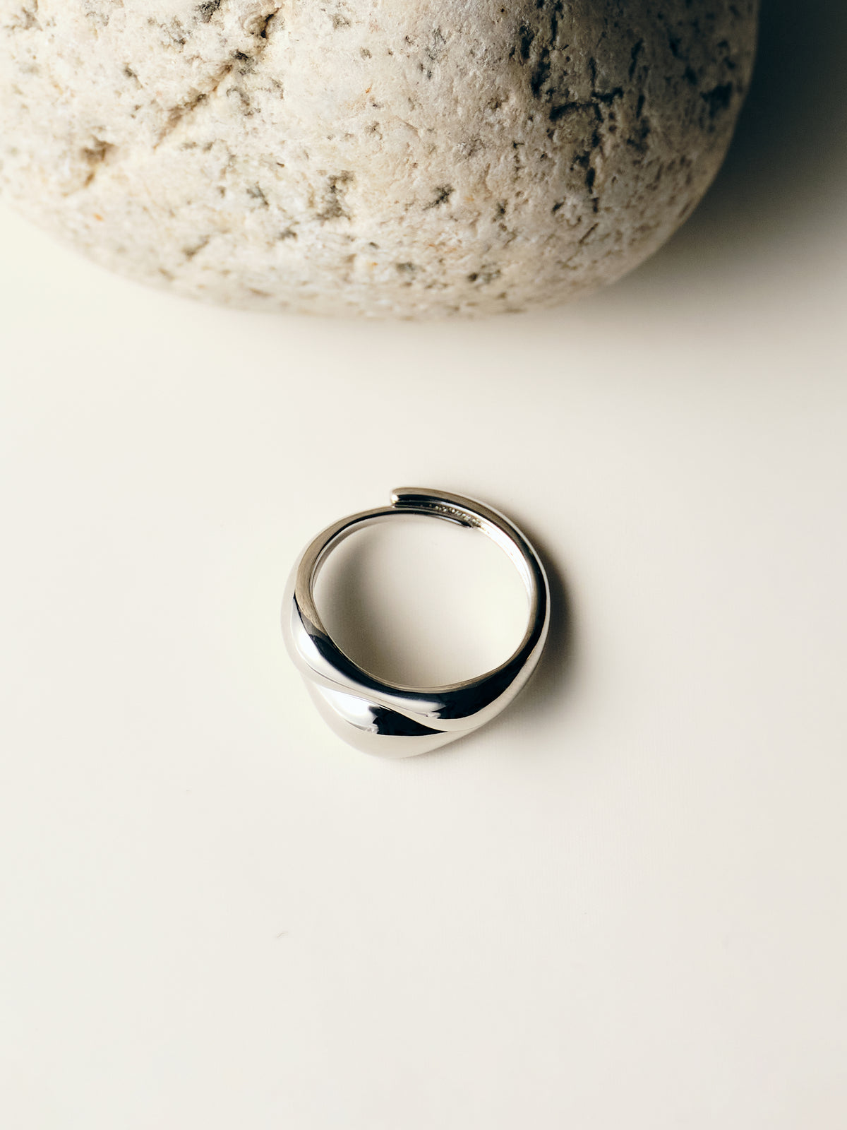 Organic‑Shape Ring