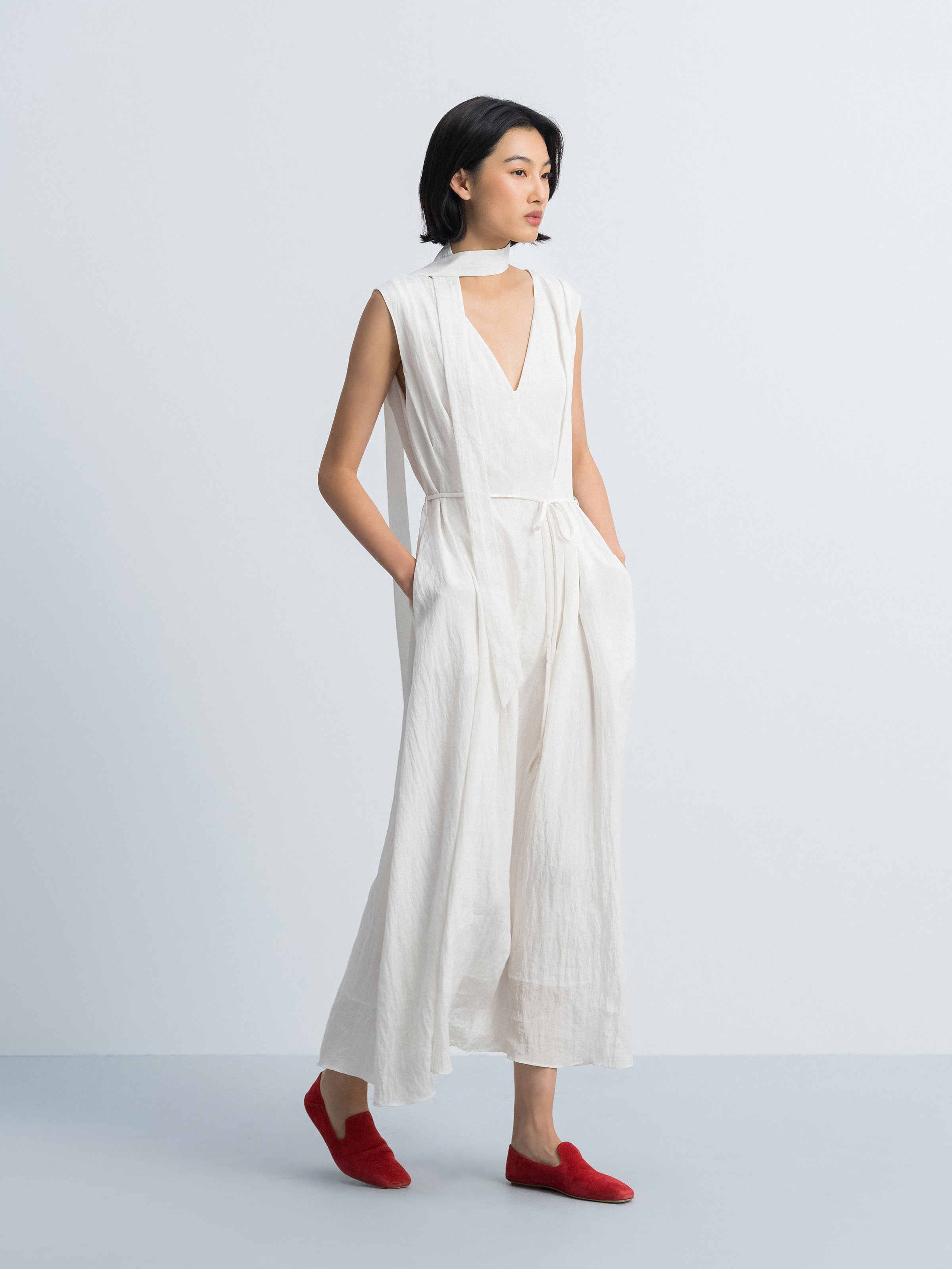 Off White Sleeveless Dress
