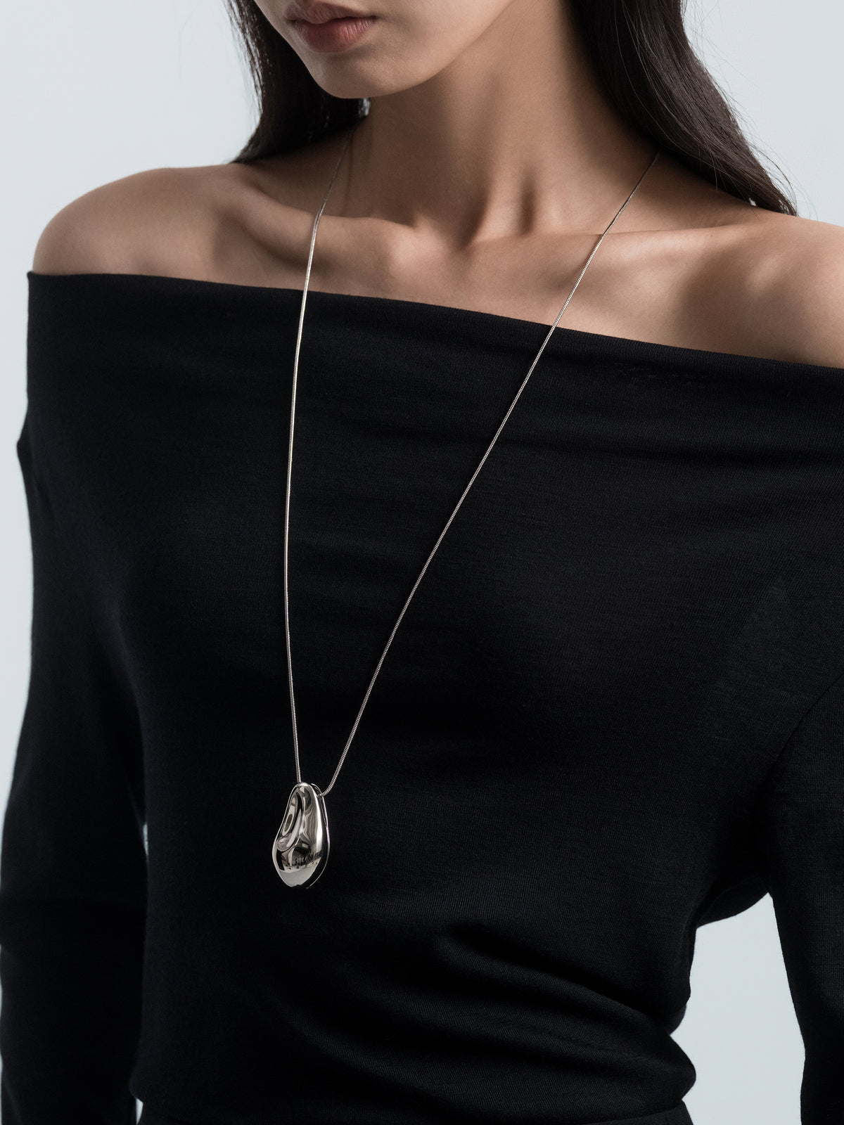 Teardrop‑Pendant Necklace