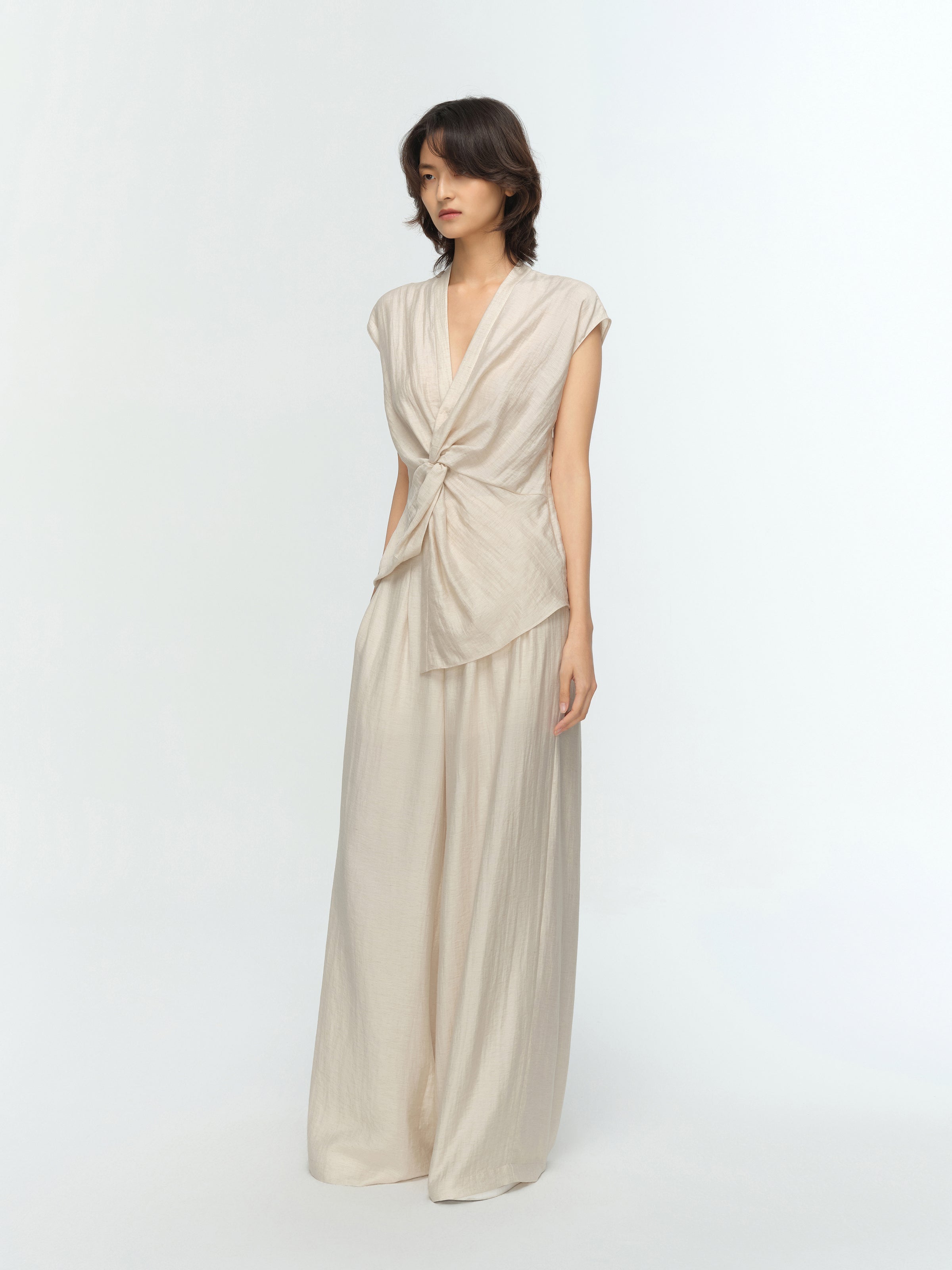 Cream White Linen V-Neck Knot Chest Asymmetric Top