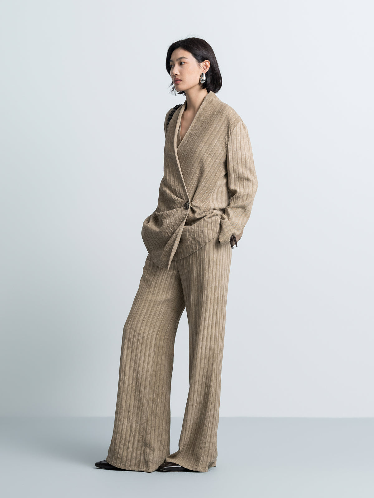 Pleated Waisted Blazer