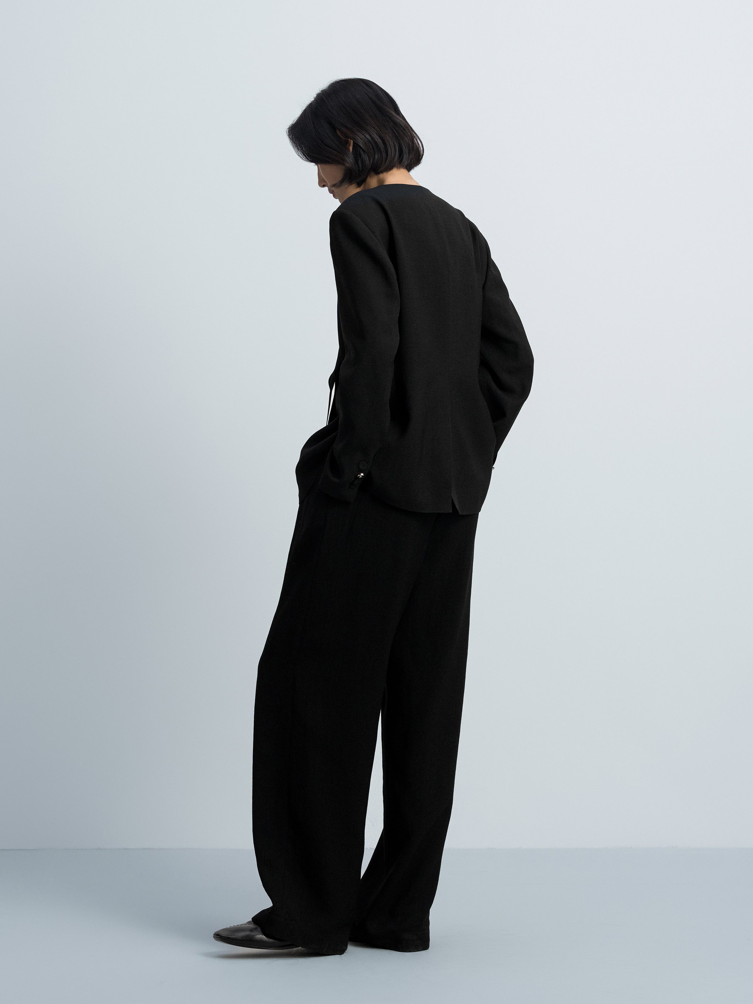 Black Diacetate Linen Weave V-Neck Metal Hardware Blazer