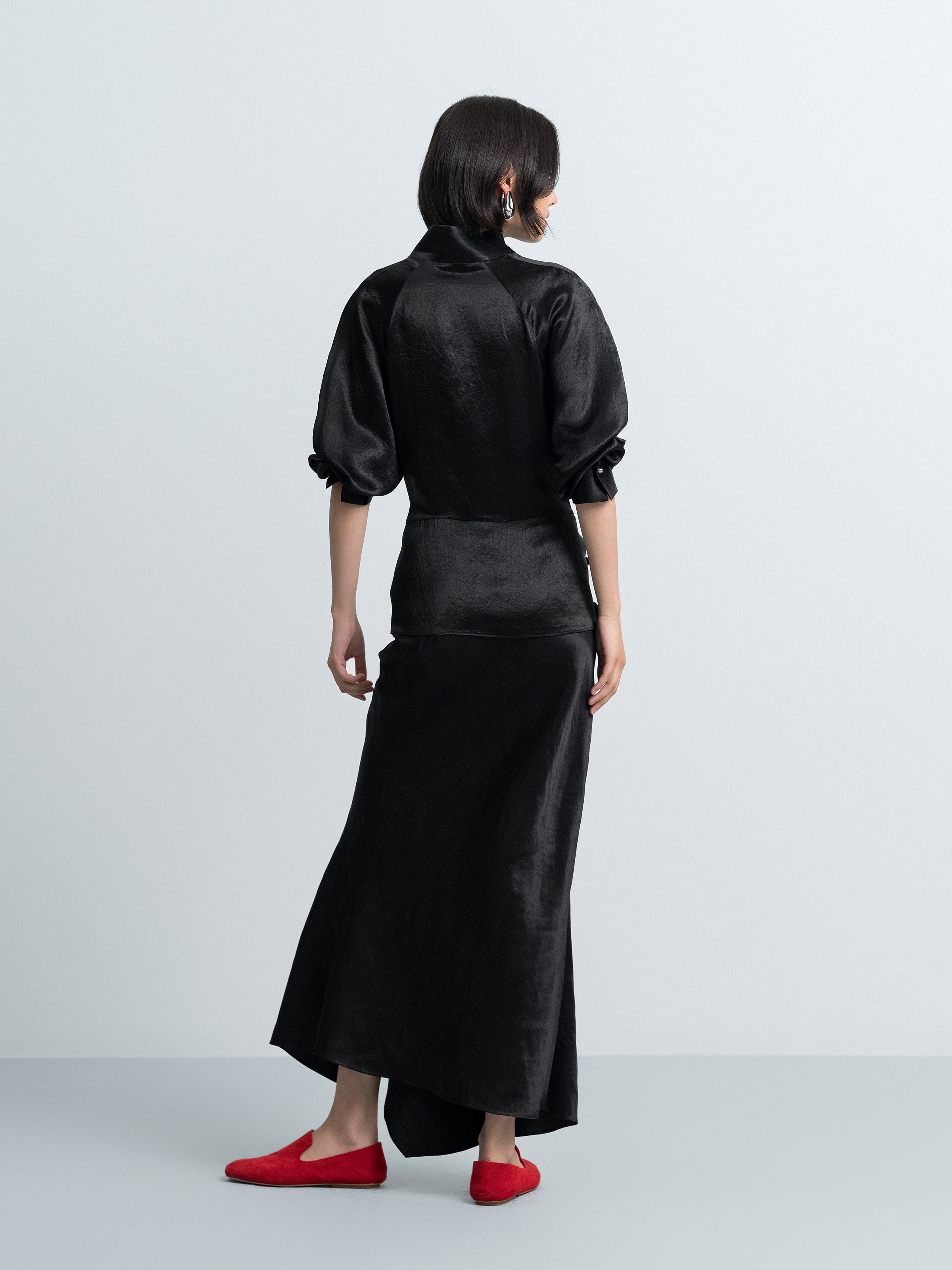 Layered Fitted Waist Turtleneck Top