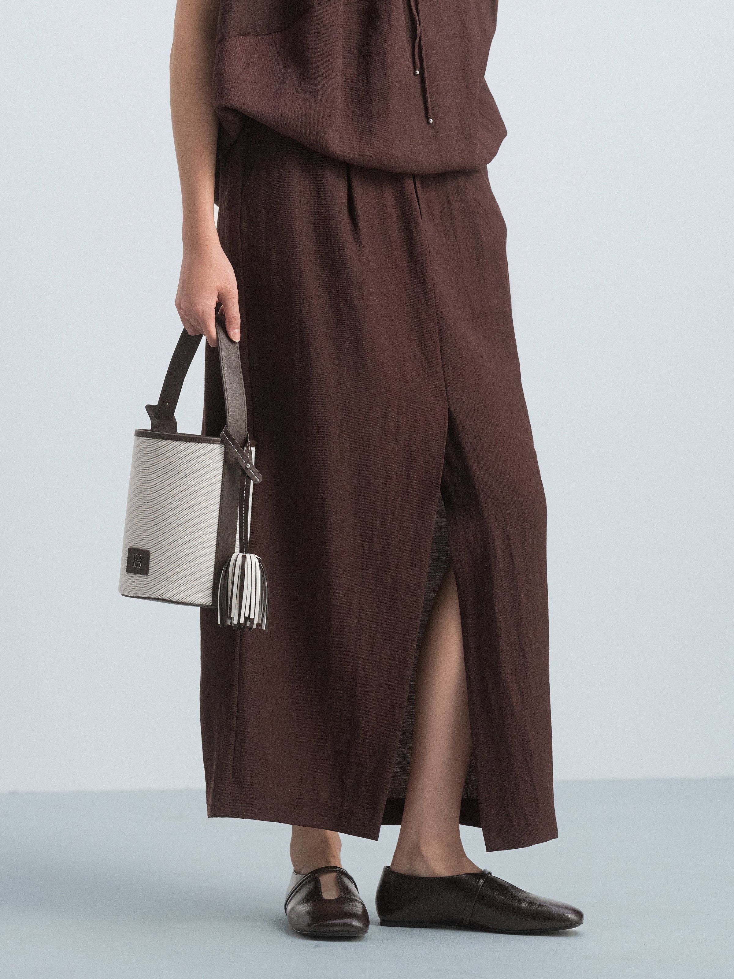 Coffee Brown Linen Blend Front Slit Elastic Long Skirt