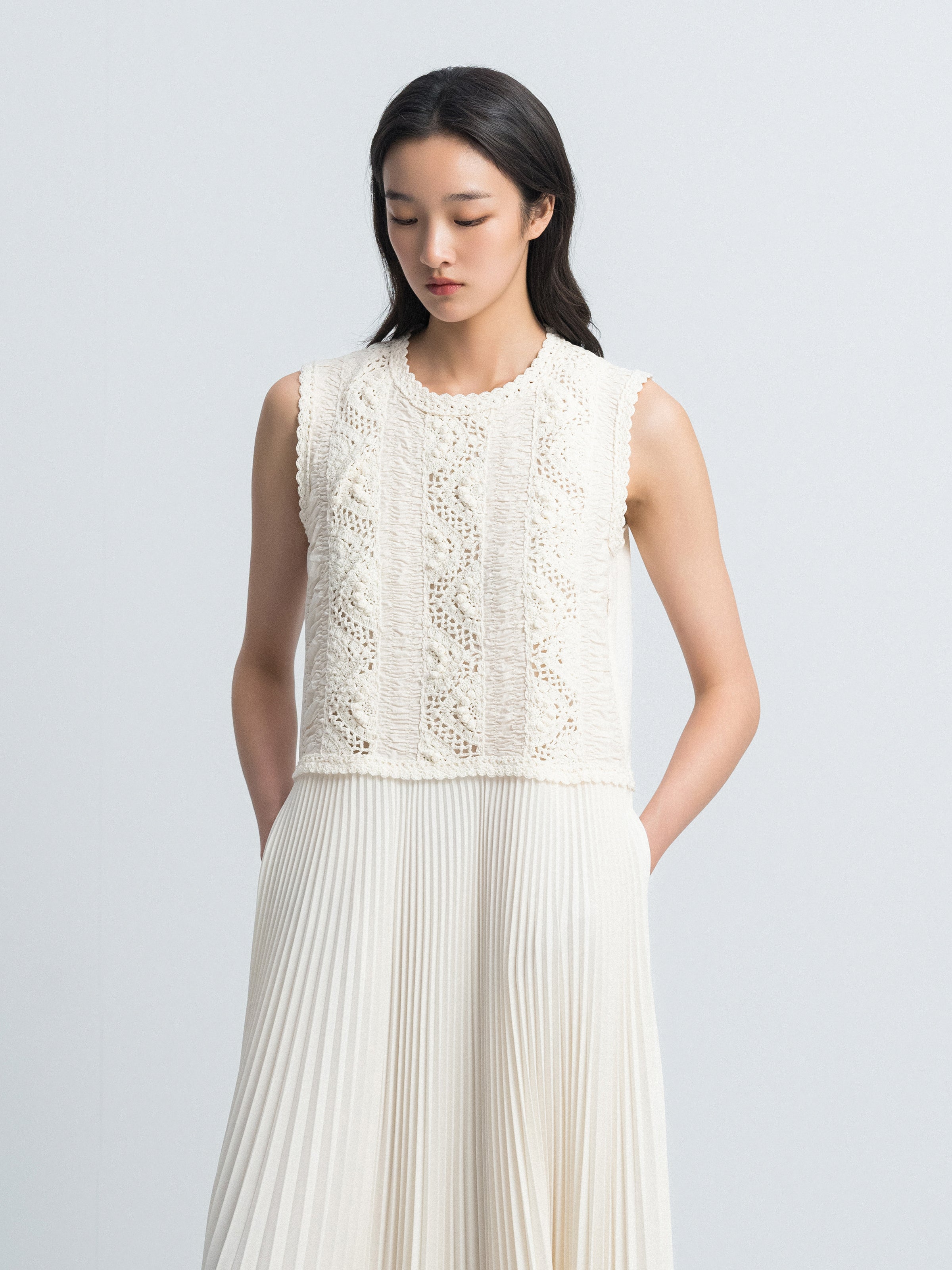 Cream White Pima Cotton Crocheted Flower Splice Sleeveless Dress