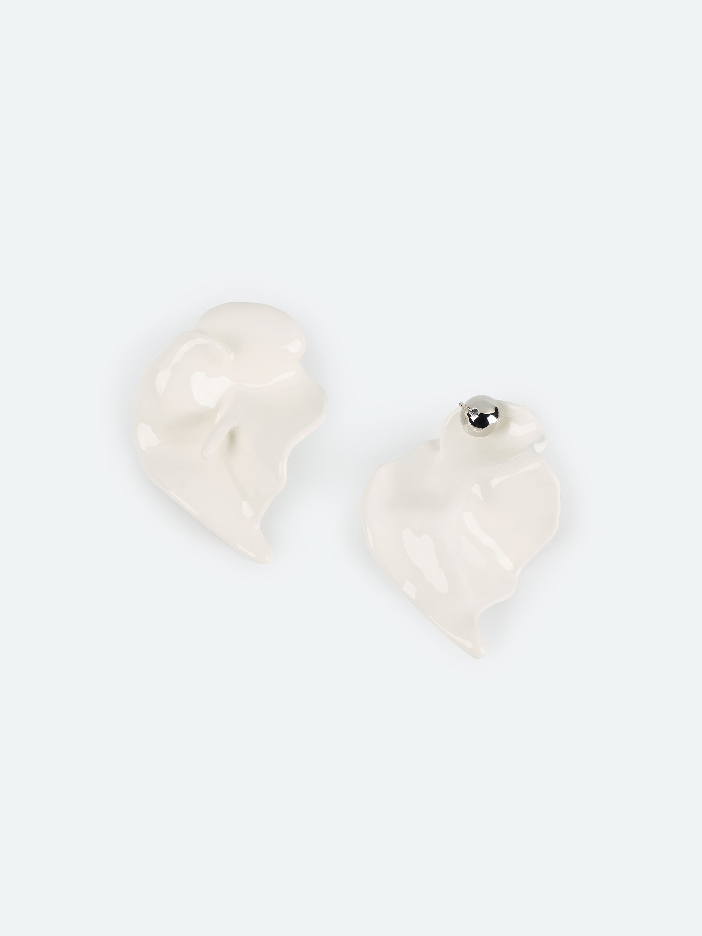 Off White Enamel 3D Pleated Design Stud Earrings